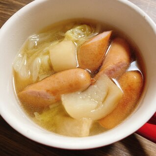 温かい白菜のスープ